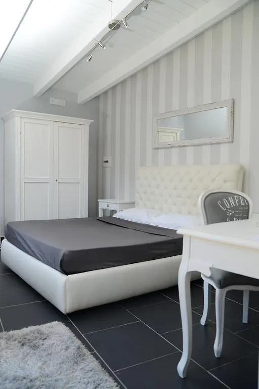Giardino Eden B&B Naples 0*,  Italy